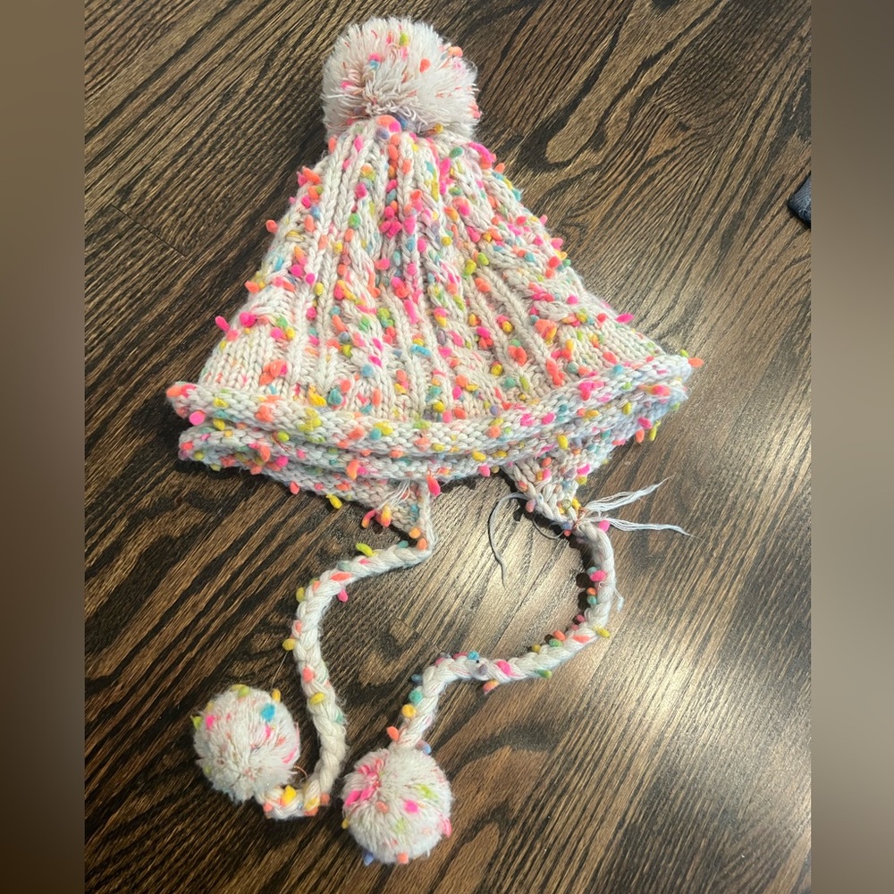 Betsy Johnson Girls Large 7-14 Winter Hat Cream With Bright Multicolor Baubles